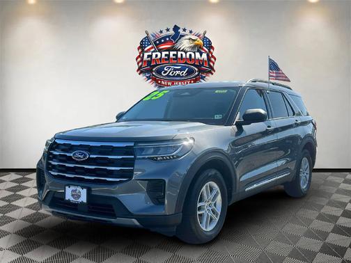 Gray Metallic 2025 Ford Explorer Active 4WD