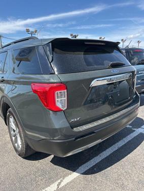 Forged Green Metallic 2022 Ford Explorer XLT