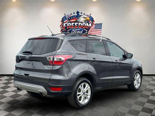 Magnetic Metallic 2017 Ford Escape SE