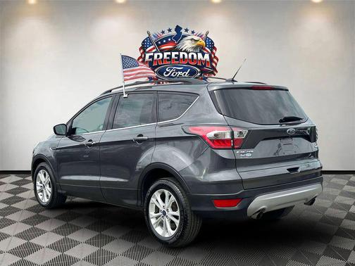 Magnetic Metallic 2017 Ford Escape SE