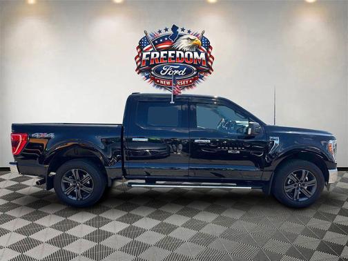 Agate Black Metallic 2023 Ford F-150 XLT