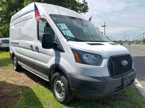 Oxford White 2023 Ford Transit-250 Base