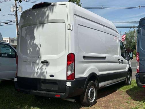 Oxford White 2023 Ford Transit-250 Base