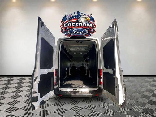 Oxford White 2023 Ford Transit-250 Base