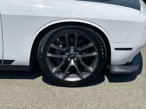 White Knuckle Clearcoat 2022 Dodge Challenger R/T Scat Pack