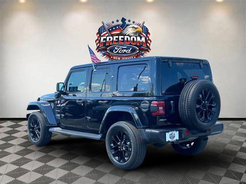 Black Clearcoat 2021 Jeep Wrangler Unlimited 4xe Sahara