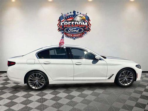 Alpine White 2023 BMW 530 i xDrive