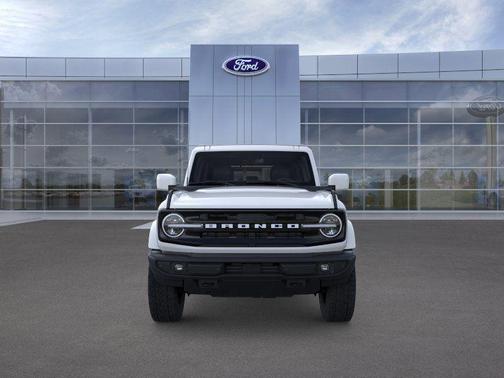 Oxford White 2026 Ford Bronco Outer Banks