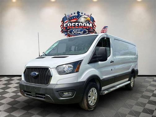 Oxford White 2024 Ford Transit-250 Base