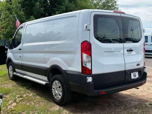 Oxford White 2024 Ford Transit-250 Base