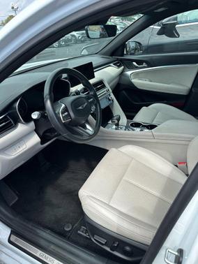Alta White 2025 Genesis G70 2.5T RWD