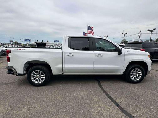 Summit White 2023 Chevrolet Silverado 1500 LT