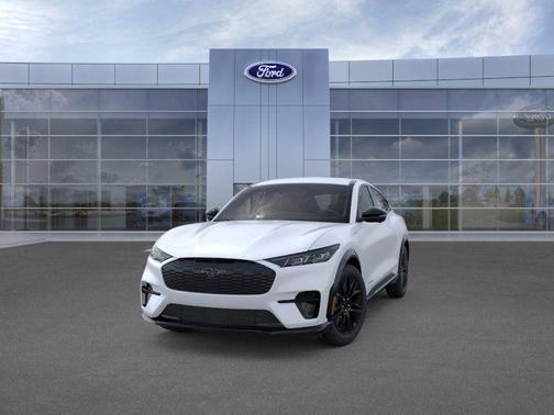 Star White Metallic Tri-Coat 2026 Ford Mustang Mach-E Premium