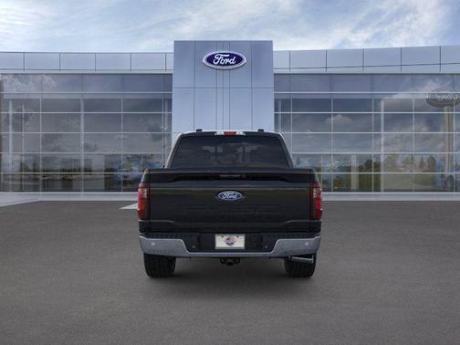 Agate Black Metallic 2026 Ford F-150 XLT