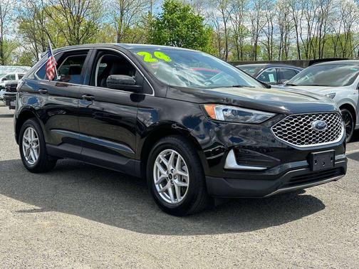 Black Metallic 2024 Ford Edge SEL