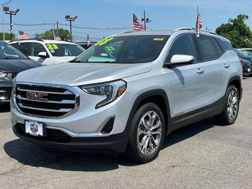 Quicksilver Metallic 2018 GMC Terrain SLT