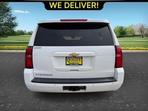 Summit White 2019 Chevrolet Suburban LT