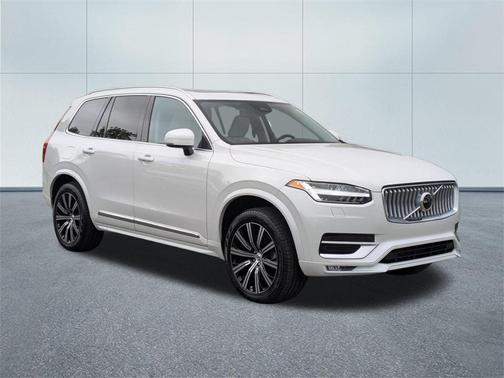 2025 Volvo XC90 B5 Core