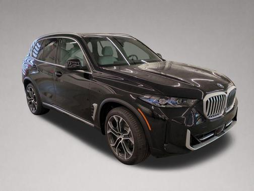 Black Sapphire Metallic 2026 BMW X5 xDrive40i