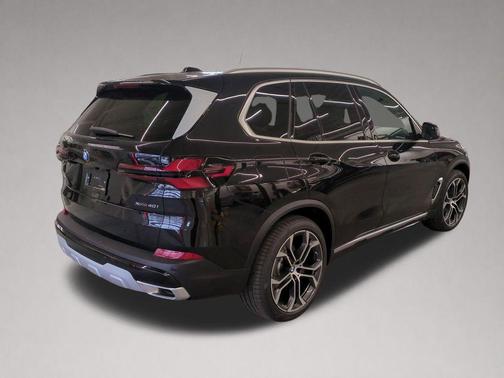 Black Sapphire Metallic 2026 BMW X5 xDrive40i