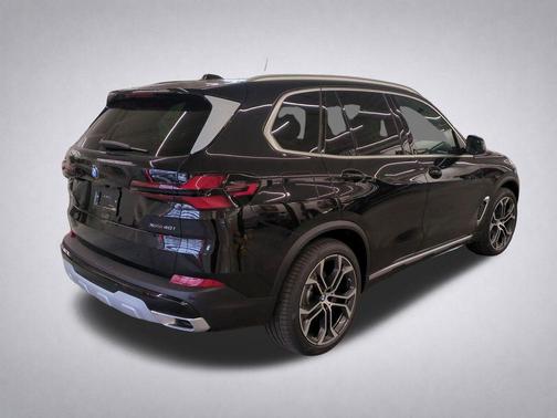 Black Sapphire Metallic 2026 BMW X5 xDrive40i