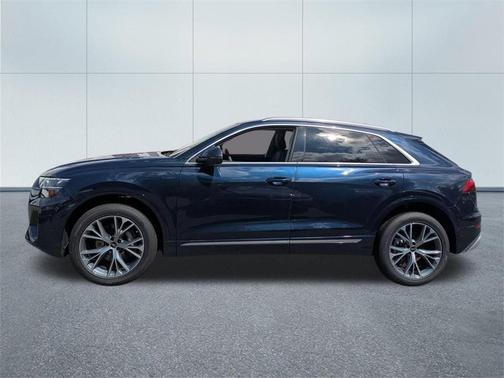 2025 Audi Q8 55 Premium