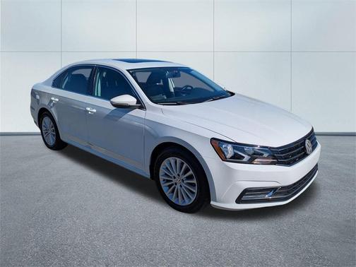 2017 Volkswagen Passat 1.8T SE