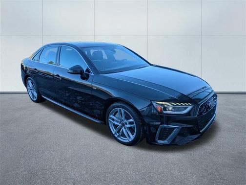 2023 Audi A4 45 S line Premium Plus