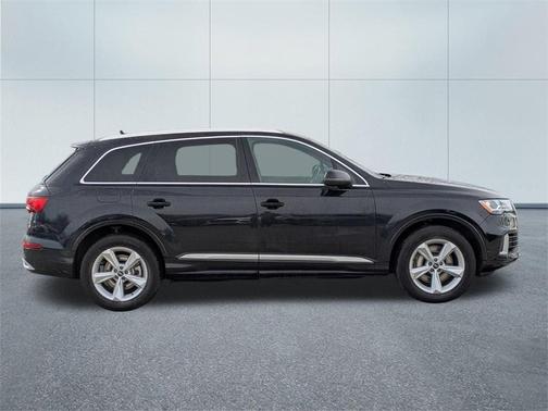 2021 Audi Q7 45 Premium