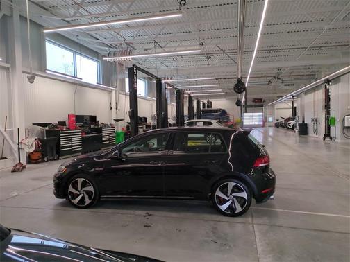 2021 Volkswagen Golf GTI 2.0T S