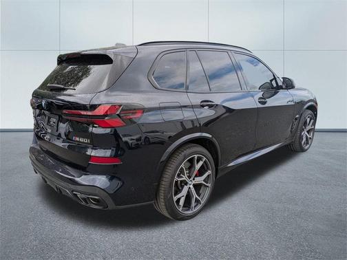 2024 BMW X5 M60i