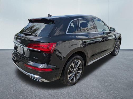 2022 Audi Q5 45 S line quattro Premium