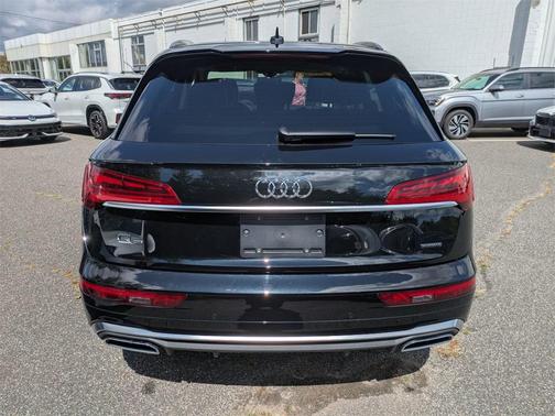 2022 Audi Q5 45 S line quattro Premium