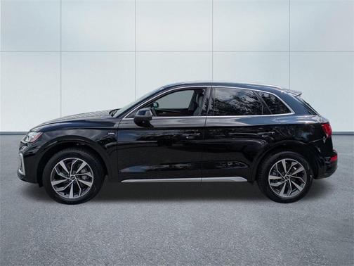 2022 Audi Q5 45 S line quattro Premium
