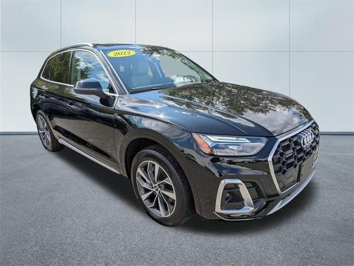 2022 Audi Q5 45 S line quattro Premium