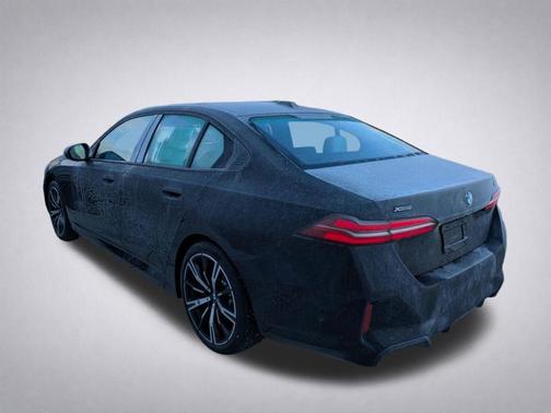 Black Sapphire Metallic 2026 BMW 530 i xDrive