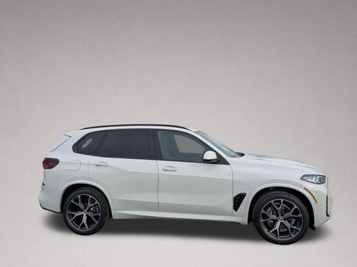 Alpine White 2026 BMW X5 xDrive40i