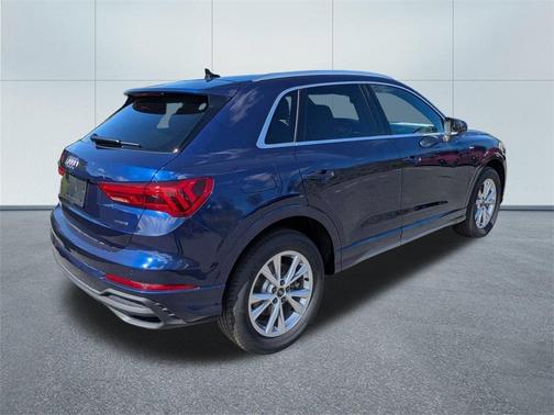 2025 Audi Q3 45 S line Premium