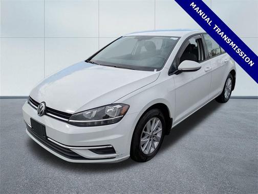 2018 Volkswagen Golf TSI S
