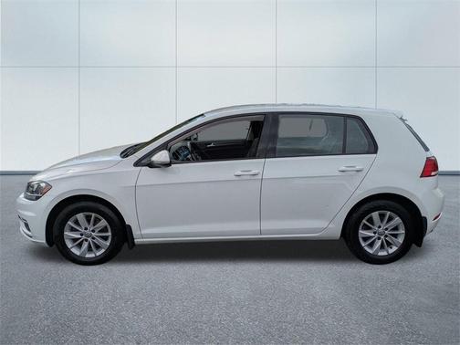 2018 Volkswagen Golf TSI S