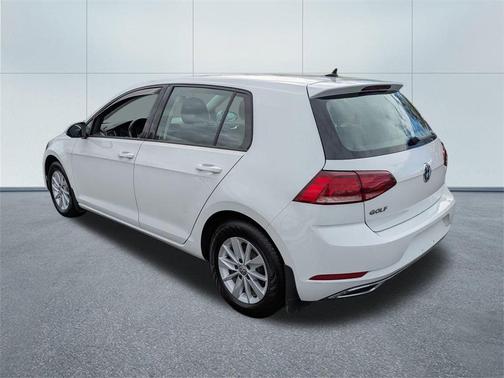 2018 Volkswagen Golf TSI S