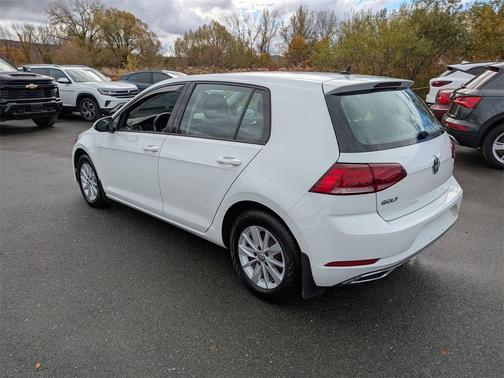 2018 Volkswagen Golf TSI S