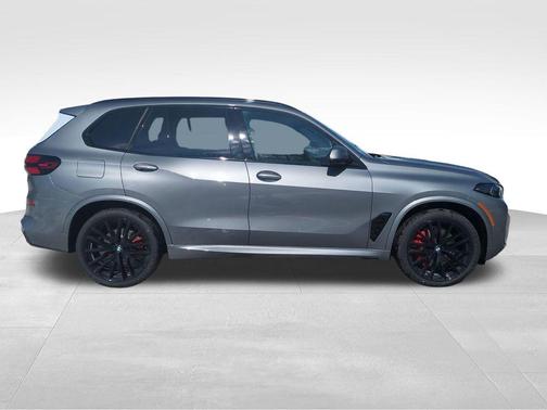 Gray Metallic 2026 BMW X5 xDrive40i