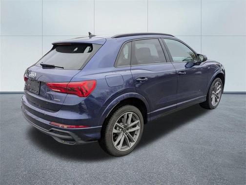 2025 Audi Q3 45 S line Premium