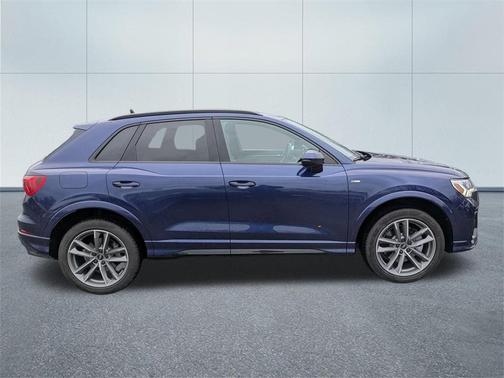 2025 Audi Q3 45 S line Premium