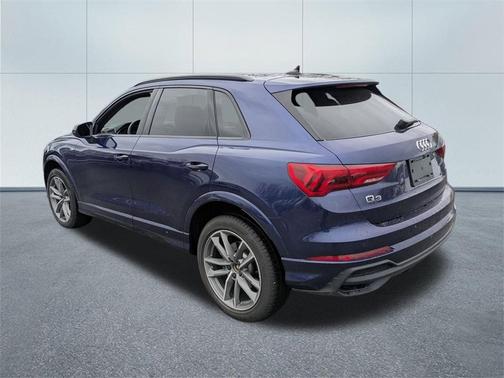 2025 Audi Q3 45 S line Premium