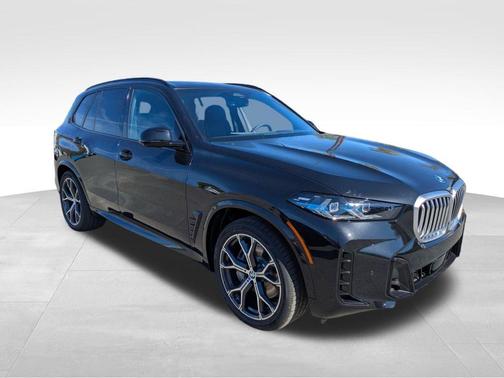 Black Sapphire Metallic 2026 BMW X5 PHEV xDrive50e