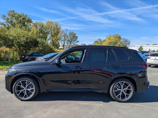 Black Sapphire Metallic 2026 BMW X5 PHEV xDrive50e