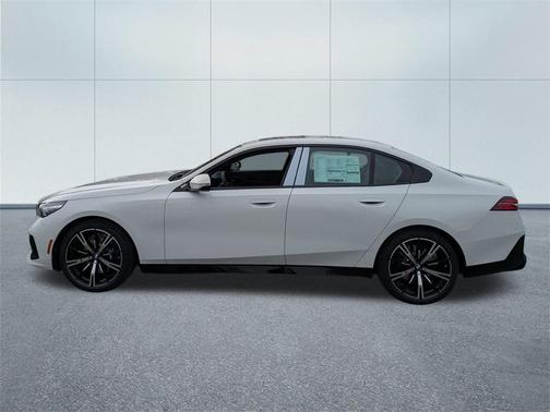 2026 BMW 530 i xDrive