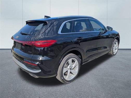2025 Audi Q5 2.0T quattro Premium
